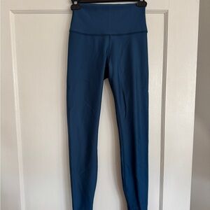 ALO Yoga Airlift Warm Leggings - fuzzy interior